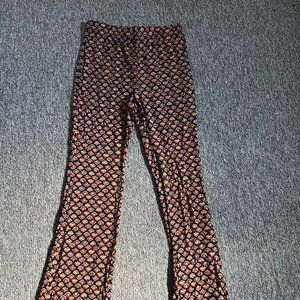 Billabong pants, Size small, patterned